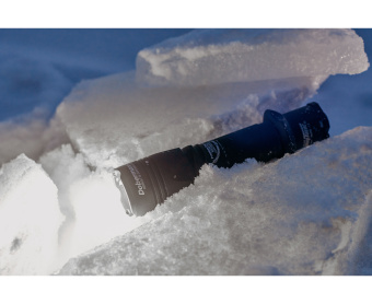 Фонарь тактический Armytek Dobermann Hunting Kit (Холодный свет) 1050 лм (фонарь+ 18650+ЗУ+ выносная кнопка+ магнитное подствольное крепление+ сетевой адаптер)