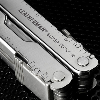 Multi-tool Leatherman Super Tool® 300