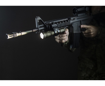Фонарь тактический Armytek Dobermann Pro Magnet USB / XHP35.2 HI / Теплый /1400 лм (OLIVE) (F07501WO)