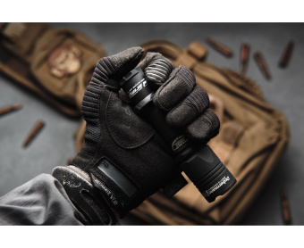 Фонарь тактический Armytek Dobermann Hunting Kit (Холодный свет) 1050 лм (фонарь+ 18650+ЗУ+ выносная кнопка+ магнитное подствольное крепление+ сетевой адаптер)