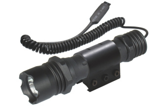 Фонарь тактический Leapers Combat 26mm IRB LED Flashlight, with Weaver Ring LT-EL268