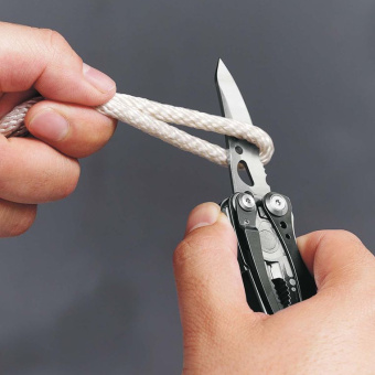 Multi-tool Leatherman Skeletool® CX