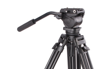 Видео голова жидкостная VT-20 с правым/левым рычагом (установка на штатив 3/8 или полусфера, вес 0,95 кг, длина рычага 260 мм  резьба 1/4" и 3/8”)