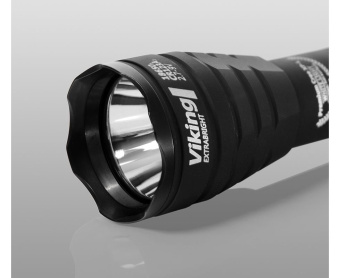 Фонарь тактический Armytek Viking / Белый / 1050 лм  (F01801BC)
