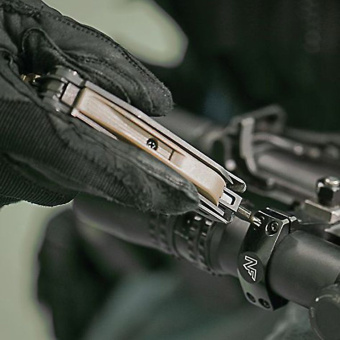Multi-tool Leatherman MUT® EOD