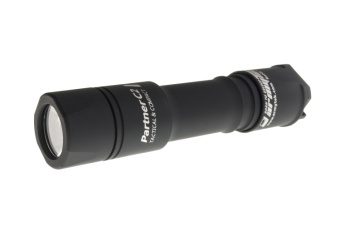 Фонарь Armytek Partner C2 v2 XM-L2 (Warm) 1120 лмн тёплый свет